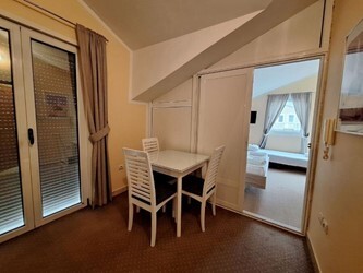 1 Bedroom Apartment 03+1