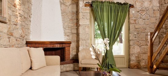 Superior maisonette with private pool