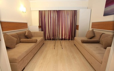 Family Room Land View 