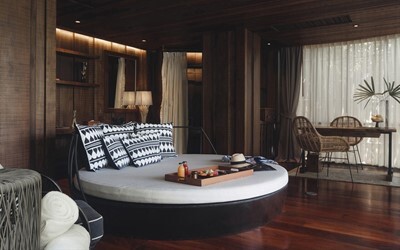 Tree Pool House
