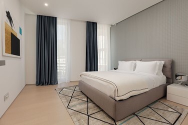 Two Bedroom Sunny Hill Line