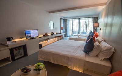 Family Room with triple bed