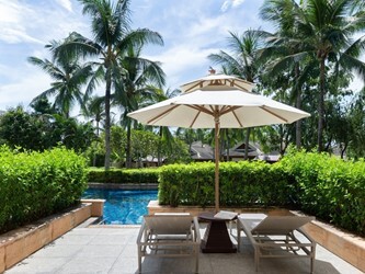 Lagoon Room