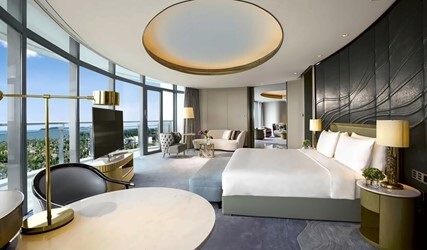 Regal Suite