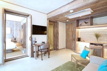 1-bedroom City View Suite