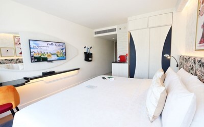 Premier Room