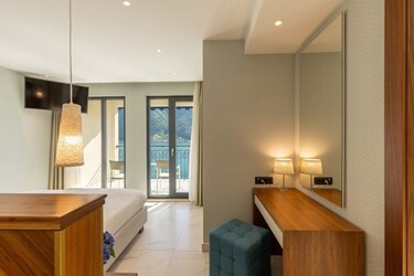 Deluxe Sea View