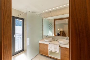 Deluxe Sea View