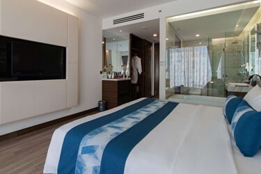 Grand Deluxe
