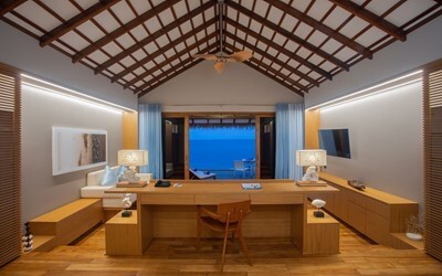 Sunset Water Bungalow Jacuzzi