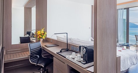 Grand Ocean Room