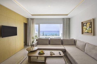 Premium Suite