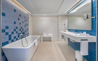 Premium Suite