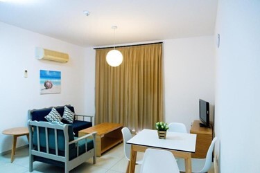 Superior One Bedroom Inland View