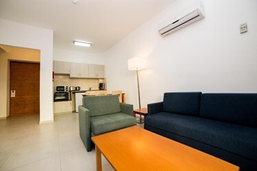Superior One Bedroom Inland View