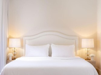 Double Room Guestroom with Land View