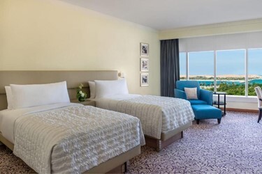 Le Royal Room Guest room 1 King or 2 Twins