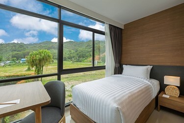 Family Suite with Outdoor Bathtub
