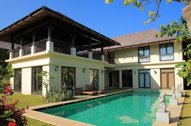 3 Bedrooms Villa