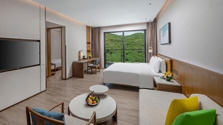 One King One Single Bed Suite with Mountain Viiew
