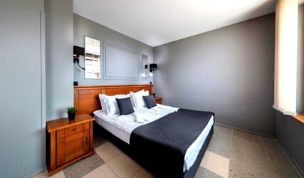 One-Bedroom Apartment with Sea View