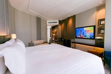 Club Deluxe