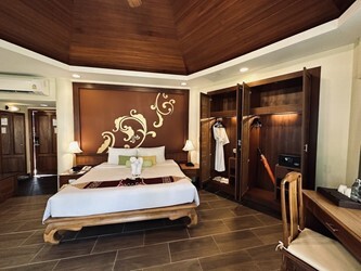 Deluxe Pool Villa