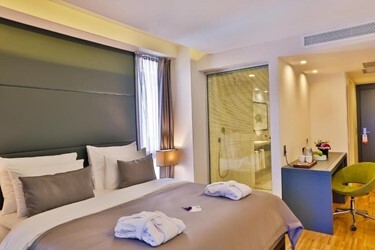 superior room
