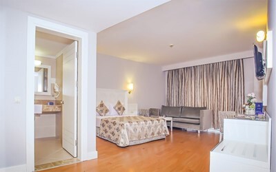 Economy Room
