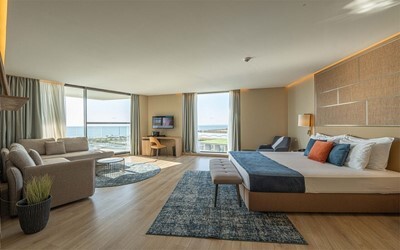 SUI Junior Sea View