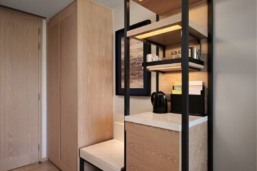 Guest room