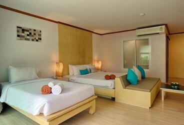 Deluxe Family Room