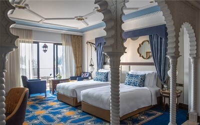 Arabian Club Room