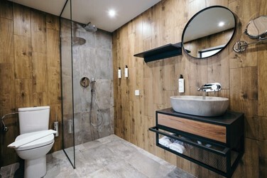 APT Apartment 4+