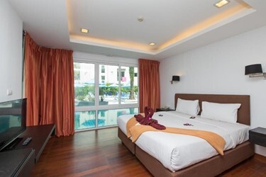 2-Bedroom Poolside Apartment