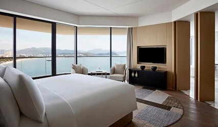 Autograph 180 Degree Panoramic Ocean View Suite,1 King
