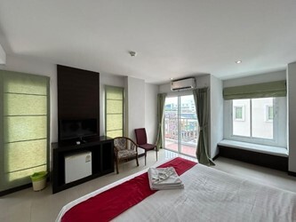 Deluxe King Room