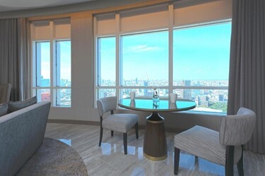 Club Suite