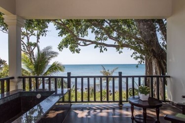 Ocean Front Villa With Open Bathtub