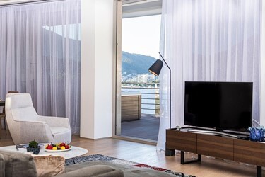 Two Bedroom Deluxe Sea View Line