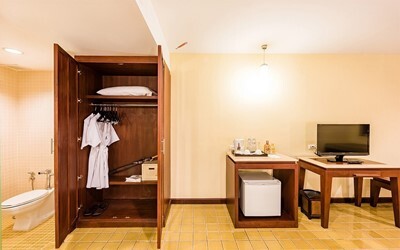 Deluxe Room Garden Wing