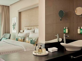 Double Room for Single Use with Garden View