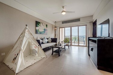 Kids Suite with Garden View