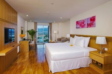 Rosaka Suite