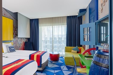 Deluxe Room Connection