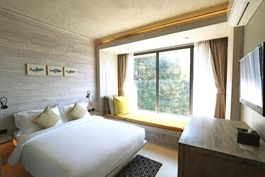 2-bedroom Corner Suite