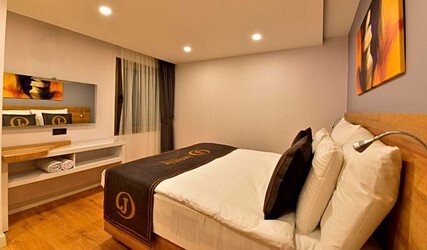 Three Bedroom Sea View Apartment