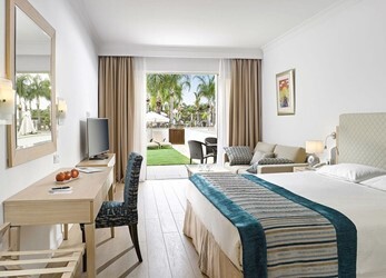 Deluxe Superior Room With Private Garden