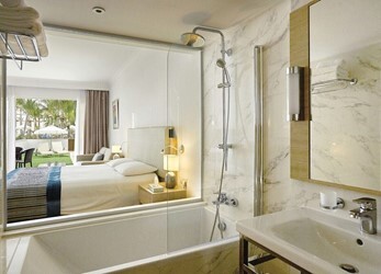 Deluxe Superior Room With Private Garden