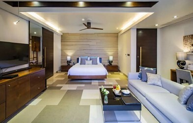Deluxe Private Pool Suite